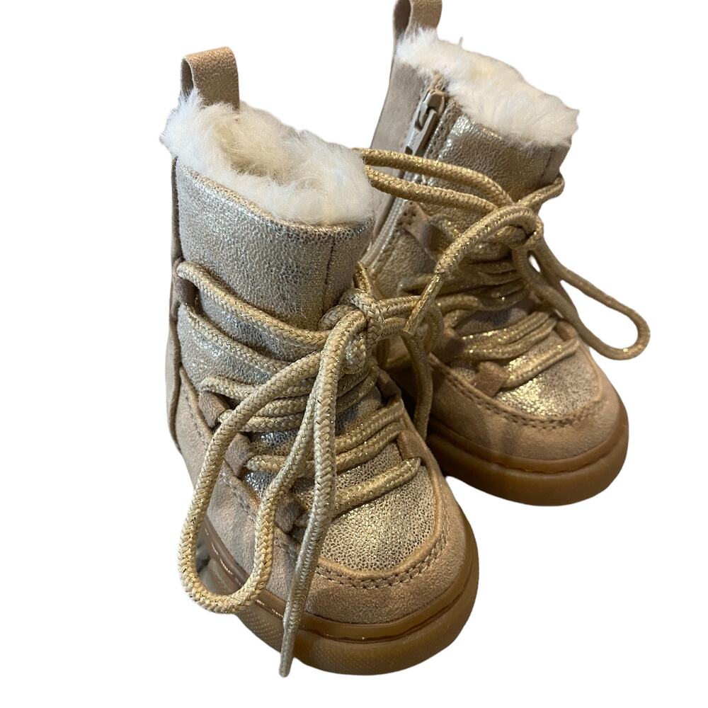 NWOT Gymboree Metallic Gold Infant Cold weather boots Baby / Toddler Size 2